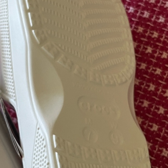 Crocs Classic White Slide Sandals - Picture 8 of 15